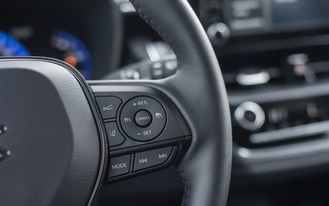 Suzuki Swace cena 105000 przebieg: 11856, rok produkcji 2023 z Błaszki małe 172